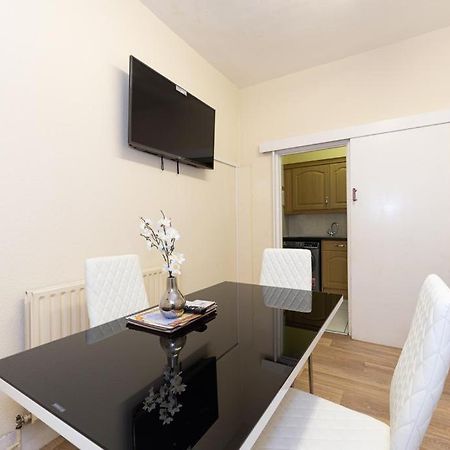 Apartamento Barking Road Comfy House Londres Exterior foto
