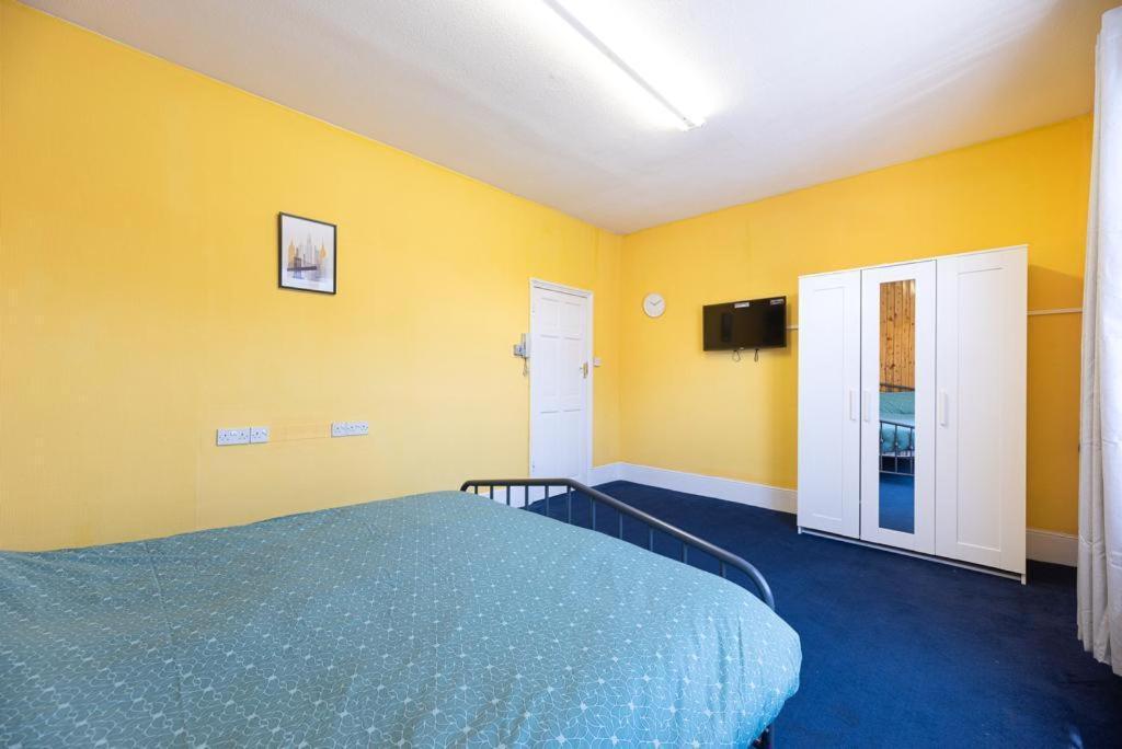 Apartamento Barking Road Comfy House Londres Exterior foto