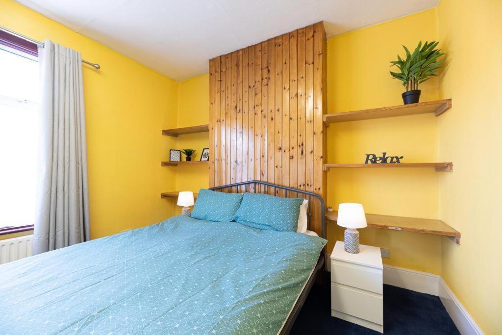 Apartamento Barking Road Comfy House Londres Exterior foto